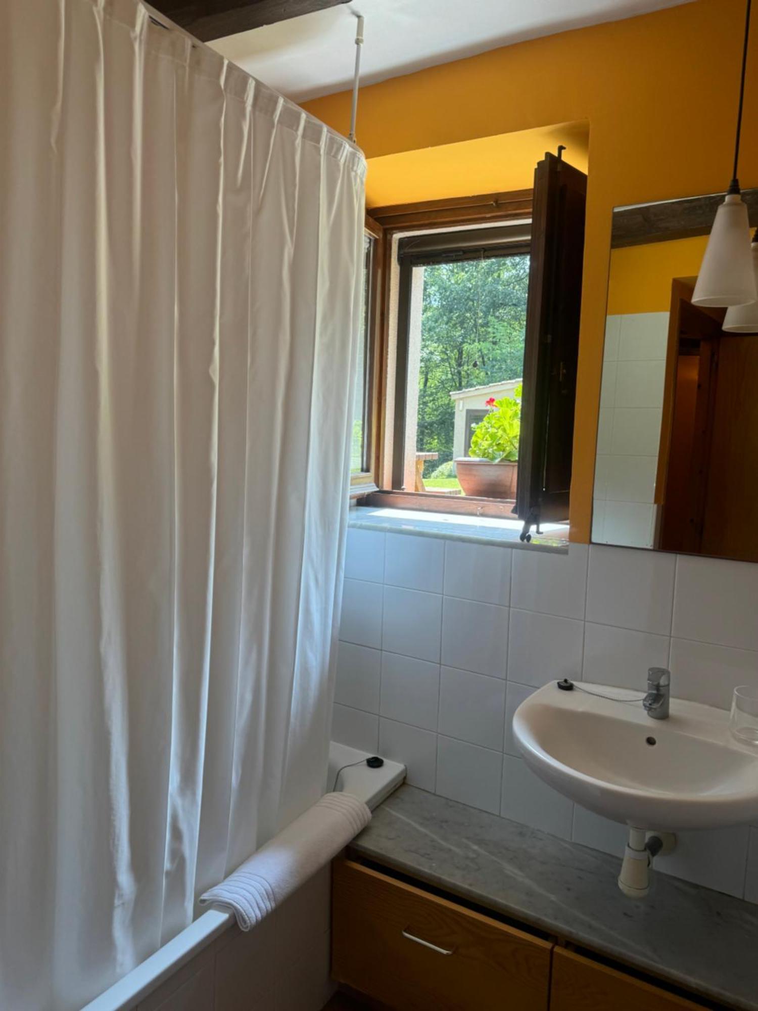 Mas Masnou Guest House Olot Exterior photo